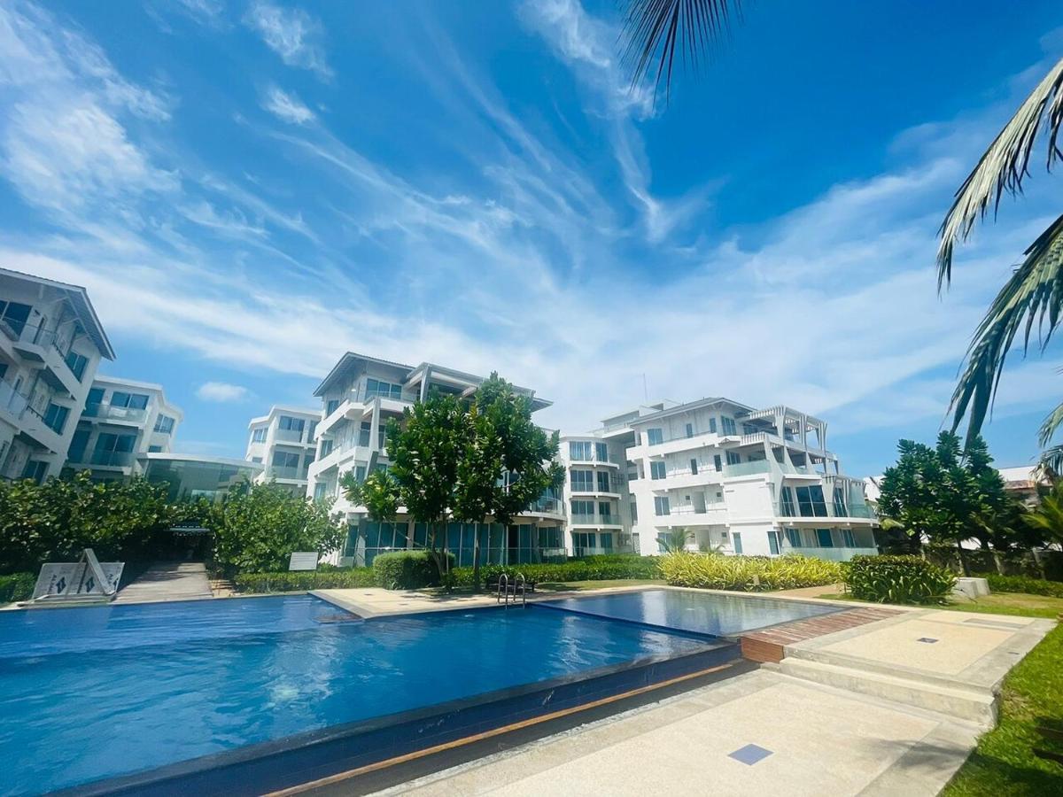 Trincomalee Ocean Front Condos Eksteriør billede
