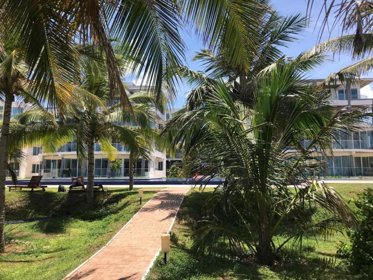 Trincomalee Ocean Front Condos Eksteriør billede