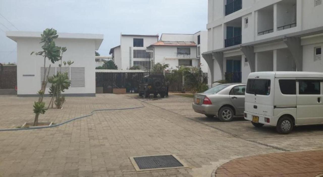Trincomalee Ocean Front Condos Eksteriør billede