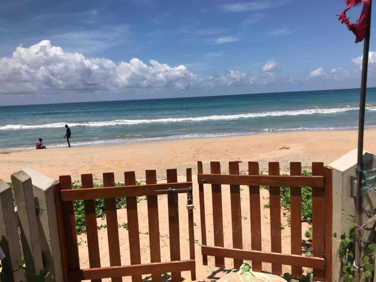 Trincomalee Ocean Front Condos Eksteriør billede